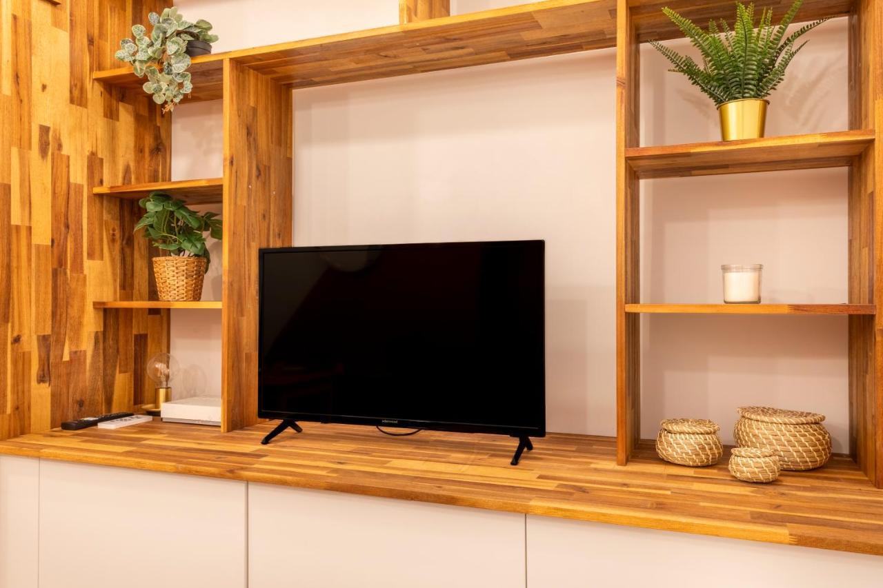 T2 Centre Apartment